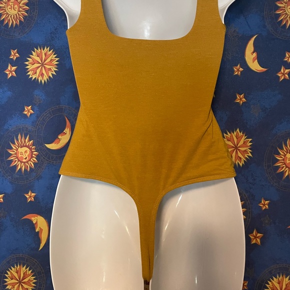 Good American Modern Tank bodysuit size 1 - Picture 2 of 10